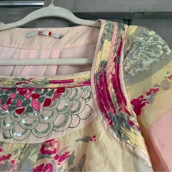 100% Mulberry Silk Blouse- floral sequins feminine‎ - Picture 6 of 8